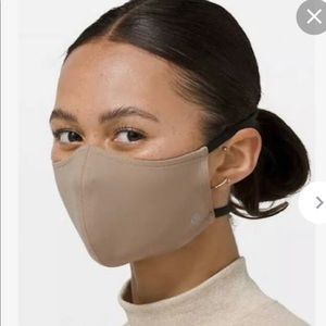 NWT Lululemon Double Strap Face Mask in Sand Color